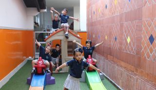 Zonas de juego al aire libre Montessori jardín infantil Bucaramanga